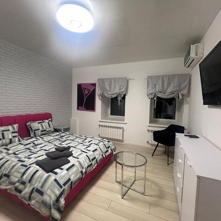 2-Room Luxury Apartment In The Center Kiev Exterior foto