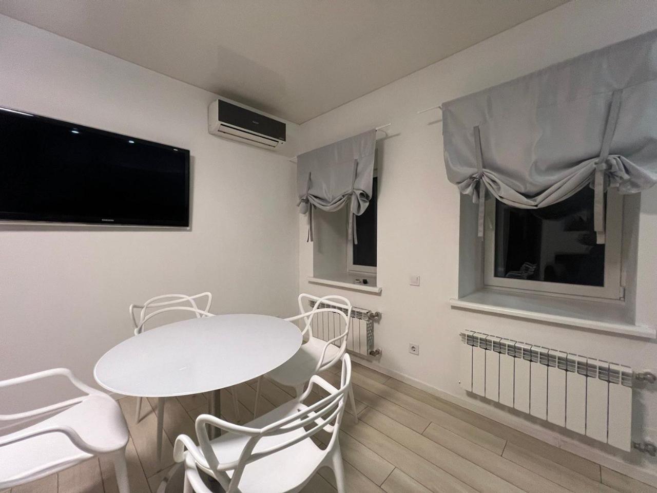 2-Room Luxury Apartment In The Center Kiev Exterior foto